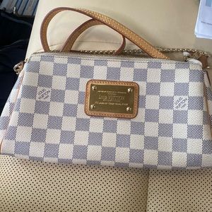 Louis Vuitton 
Damier Azur Eva Clutch